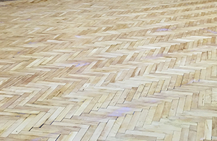 beautiful wood floor after refinishing